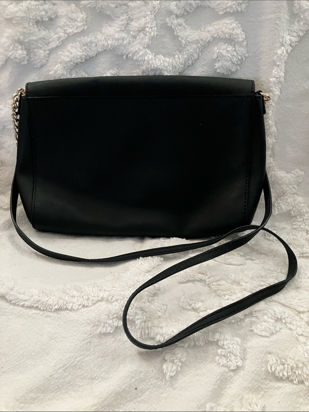 kate spade black crossbody with gold-tone chain accents - Picture 5 of 6